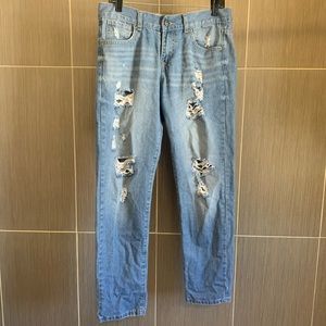 🎀3/$15! Boyfriend Distressed Jeans